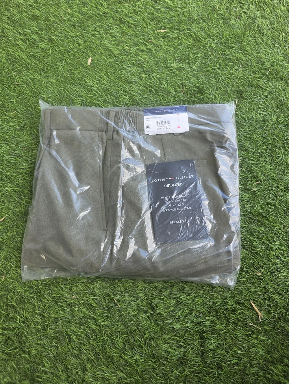 Tommy Hilfiger Mens Dress Pants 34x30 Stretch NWT Sage $95 MRSP Career
